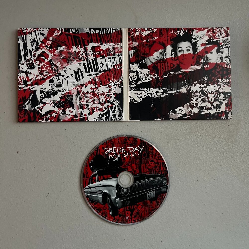 Green Day band Revolution Radio CD 2016 Punk Rock Album